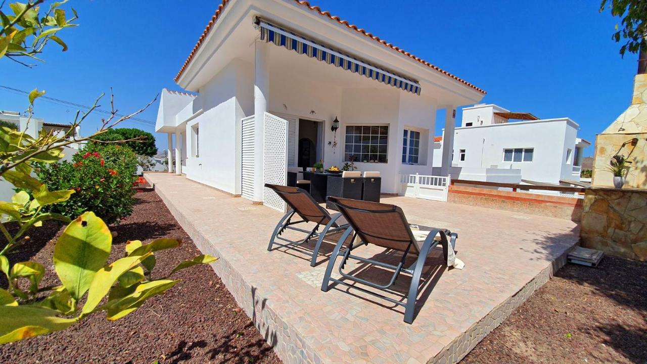 Ferienhaus Casa Blanca - Tarajalejo - Glasfaserinternet - Meerblick Экстерьер фото